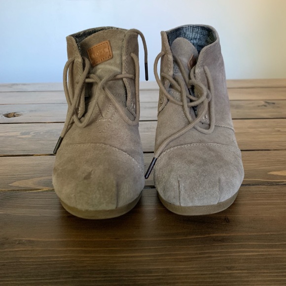 Toms Shoes - TOMS DESERT WEDGE SHOE
